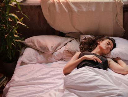 ¿Te despiertas sin hambre por la mañana? Esto es lo que te quiere decir tu cuerpo
